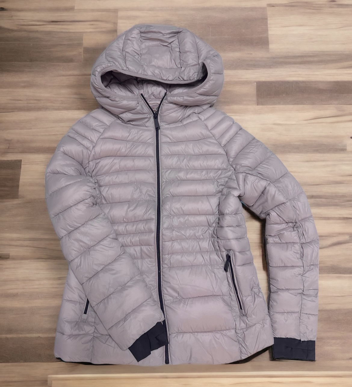 Love tree เสื้อกันหนาว บุนวมอุ่น แบรนด์ LOVE TREE ultra light packable (Padded puffer coat สำเนา สำเนา สำเนา