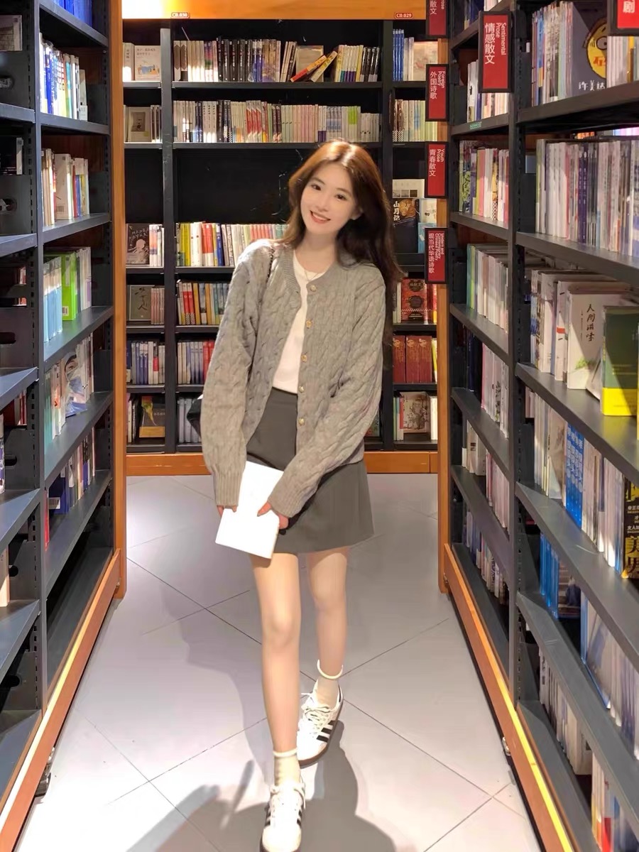 เสื้อหนาวไหมพรม ไหมพรมถัก ถักเปีย แนวเกาหลี เนื้อไหม นุ่ม สวย แบรนด์ สำเนา สำเนา