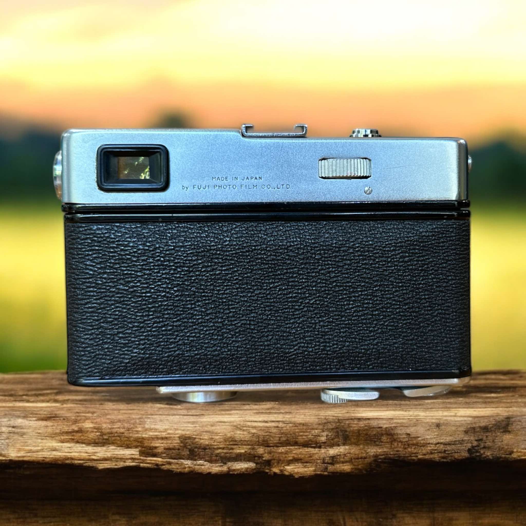 FUJICA 35-EE FUJINON 45MM.F1.9
