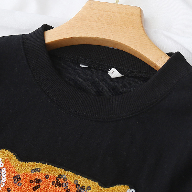 เสื้อหนาวไหมพรม สีดำ ลายปักเลื่อม หน้าเสือ FELINE เนื้อผ้ายืด นุ่ม สวย งานญี่ปุ่น sinsay คะ Size L
