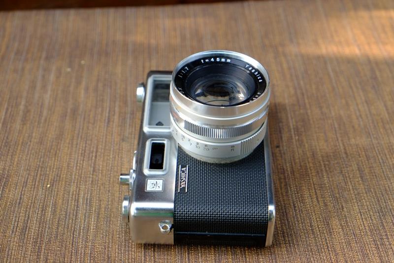 YASHICA ELECTRO 35