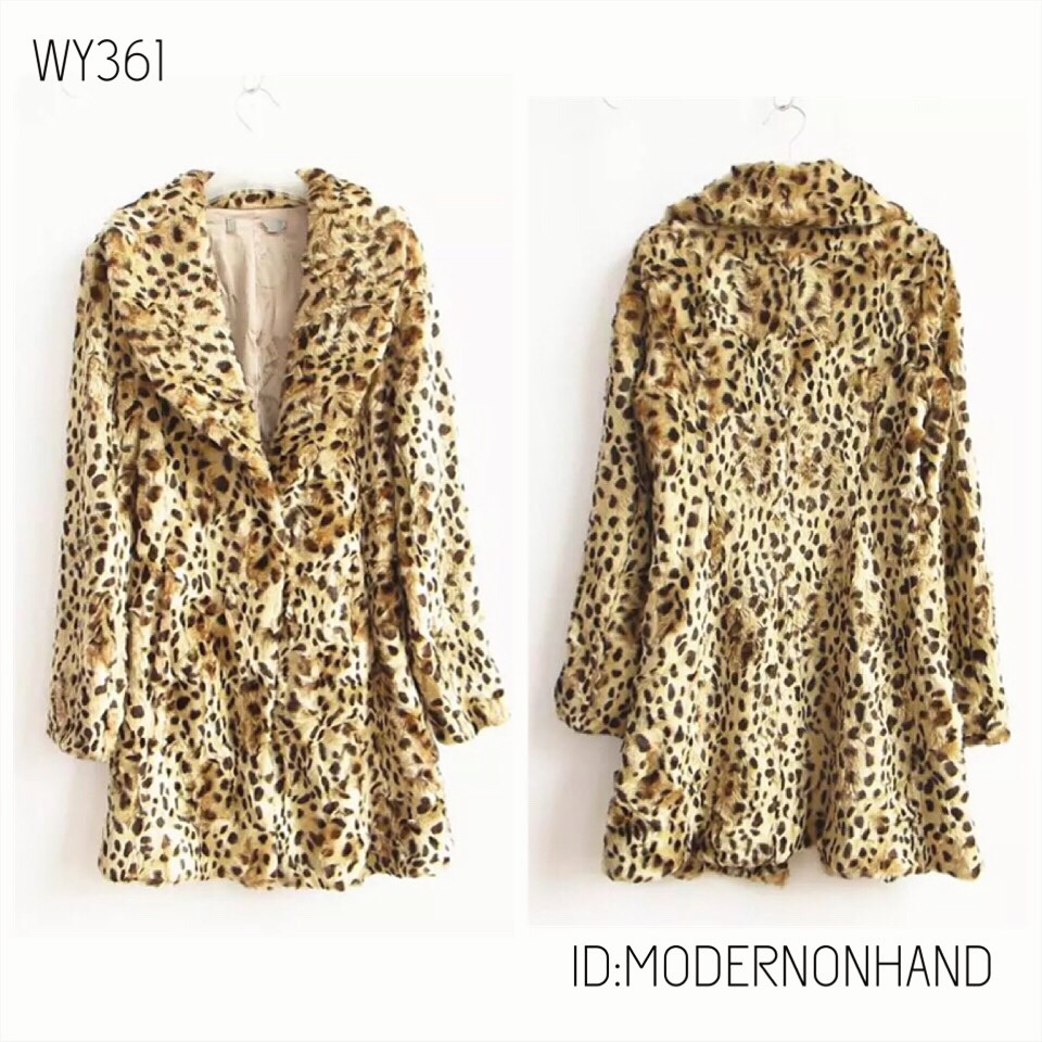 Etam เสื้อโค้ท แต่งขน ลายเสือดาว สีเหลืองนูททอง โค้ทยาว แต่ชงขนหนานุ่ม เนื้อละเอียด ลายเสือดาว สวย หรู งานแบรนด์เนมหรู ETAM จากฝรั่งเศส แท้100% คะ Size S ลายเสือ