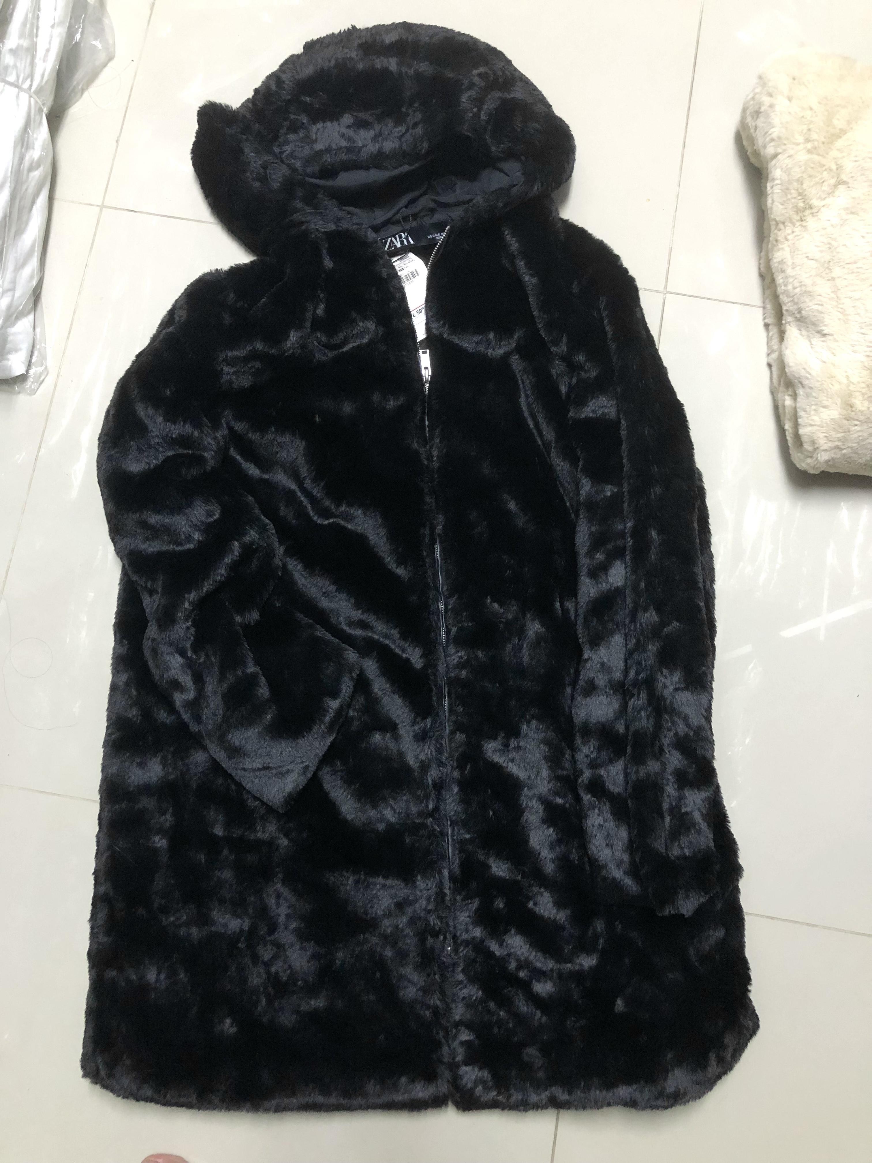 pepco เสื้อเฟอร์กันหนาว หมวกฮู้ด เสื้อขน FLUFFY Coat แบรนด์ PEPCO ดำ / เบจ