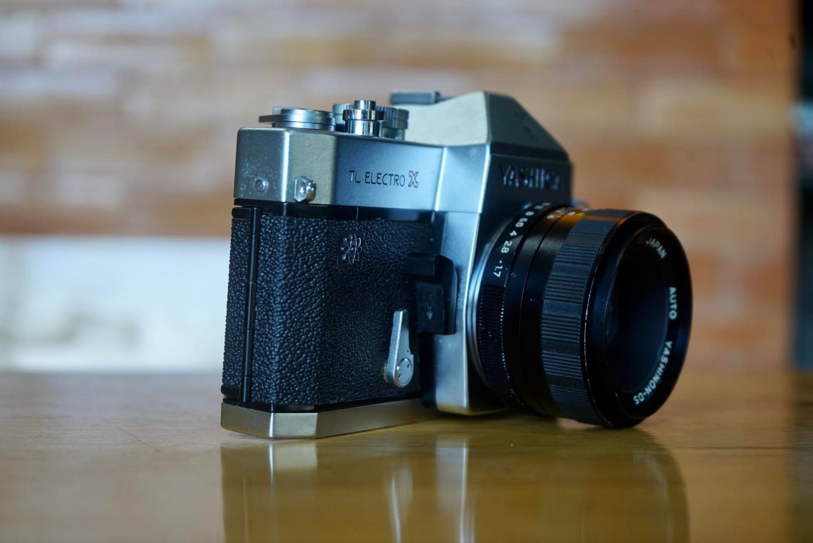 YASHICA TL ELECTRO X YASHICA AUTO YASHINON-DS 50MM.F1.7