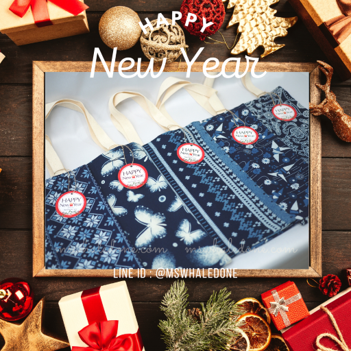 ฟรี! ป้ายแท็กคริสต์มาส/ปีใหม่ ถุงผ้าใส่ของขวัญ ขนาดใส่สมุดA5ได้หลายเล่ม ใส่ของกระจุกกระจิก ไซส์กะทัดรัด น่ารัก มีสไตล์