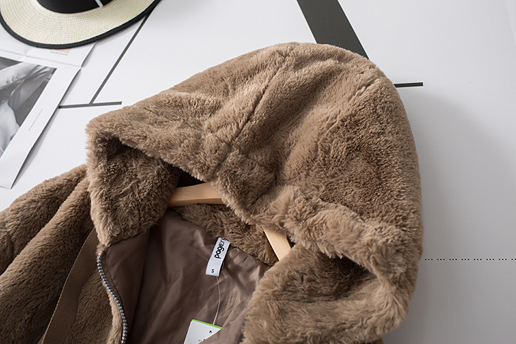 Page one เสื้อเฟอร์กันหนาว หมวกฮู้ด เสื้อขน Fluffy coat แบรนด์ page One ดำ