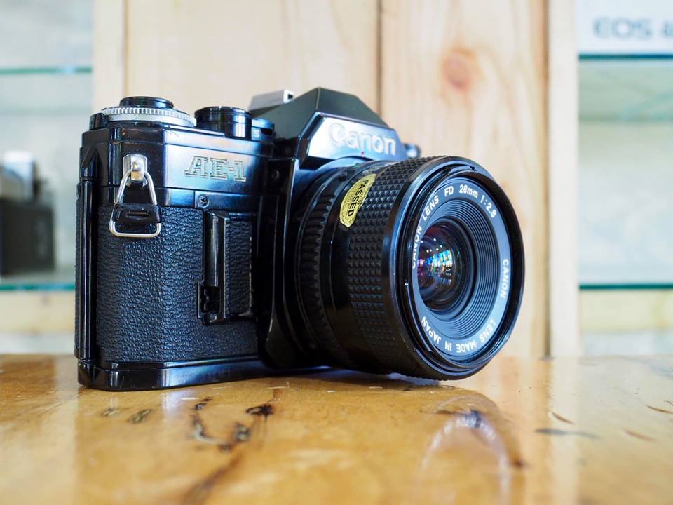 CANON AE-1 CANON LENS FD 28MM.F2.8