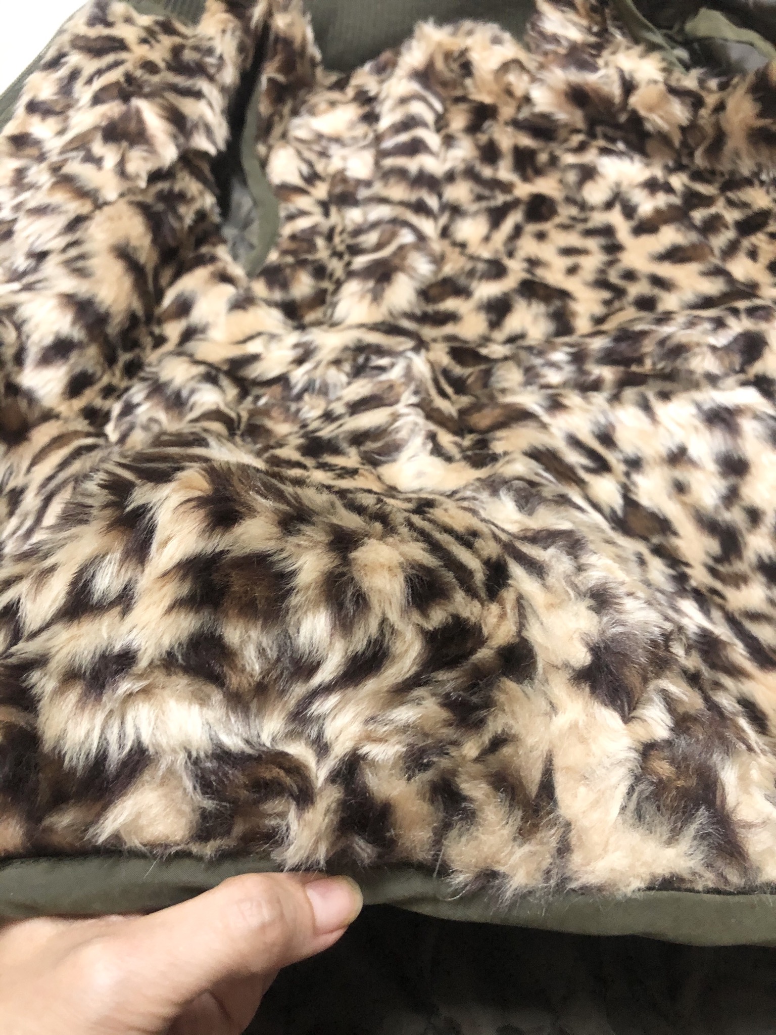Cecil mc bee เสื้อโค้ทฮู้ดกันหนาว เสื้อปาร์กา parka สีเขียว แบรนด์ Cecil Mabee (ขนอุ่นลายเสือถอดด้านค่ะ & เฟอร์ถอดได้ค่ะ) เขียว