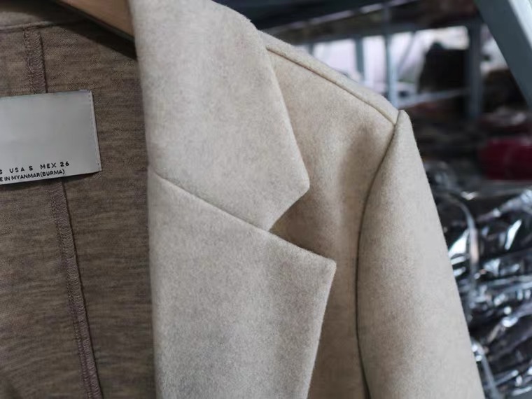 เสื้อโค้ท เสื้อโค้ทกันหนาว โค้ทวูล tailored knot coat สีเบจ แบรนด์ STRADIVARIUS สำเนา
