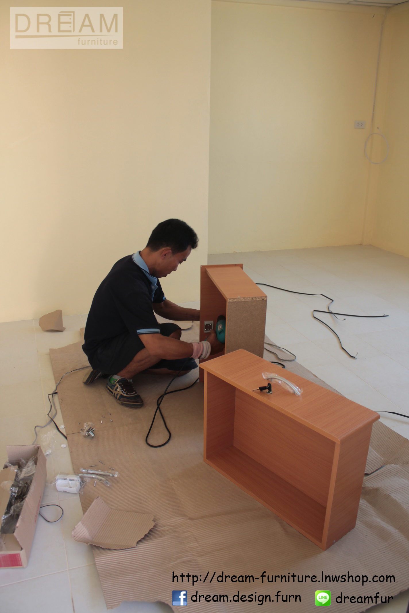 หอพัก ร้านข้าวราดแกง ใกล้ส่แยกร่วมจิตต์ เขตดุสิต กทม.