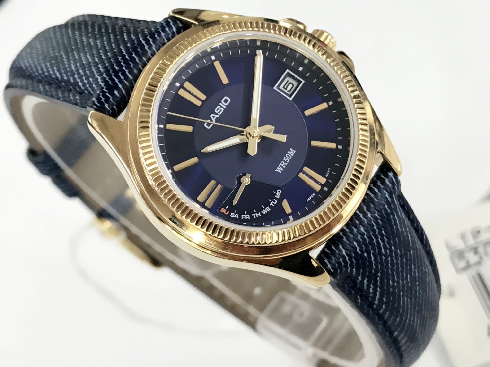 CASIO นาฬิกาคาสิโอ นาฬิกาข้อมือ นาฬิกากันน้ำ นาฬิกาของแท้ ประกันศูนย์ CMG 1 ปี รุ่น LTP-E115GBL-2A นาฬิกาสีน้ำเงิน