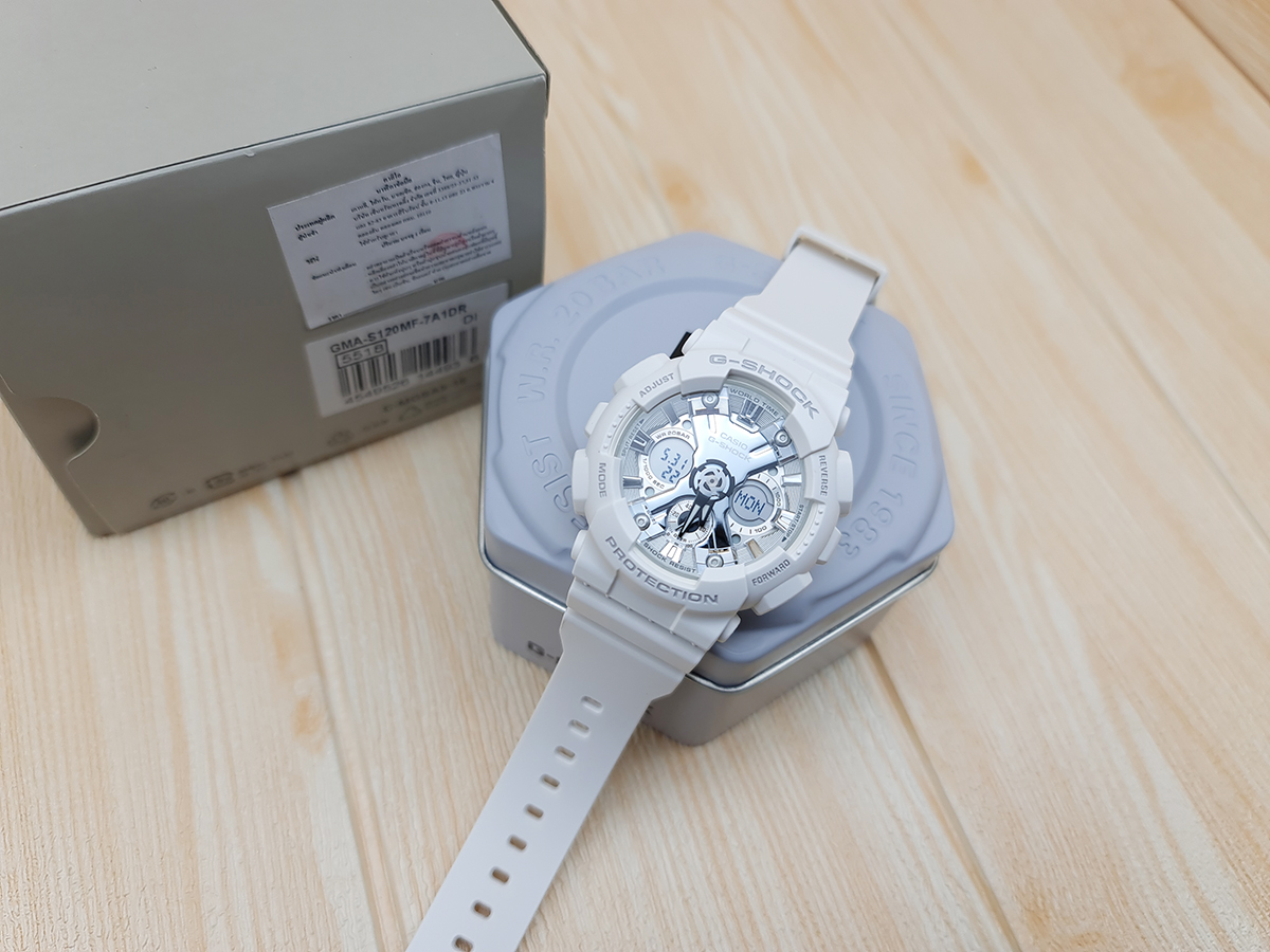 CASIO G-SHOCK นาฬิกาข้อมือ นาฬิกากันน้ำ นาฬิกาของแท้ ประกันศูนย์ CMG 1 ปี รุ่น GMA-S120MF-7A1 นาฬิกาสีขาว