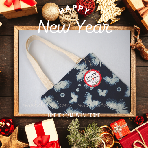ฟรี! ป้ายแท็กคริสต์มาส/ปีใหม่ ถุงผ้าใส่ของขวัญ ขนาดใส่สมุดA5ได้หลายเล่ม ใส่ของกระจุกกระจิก ไซส์กะทัดรัด น่ารัก มีสไตล์