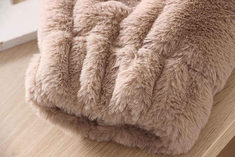 Page one เสื้อเฟอร์กันหนาว หมวกฮู้ด เสื้อขน Fluffy coat แบรนด์ page One ดำ
