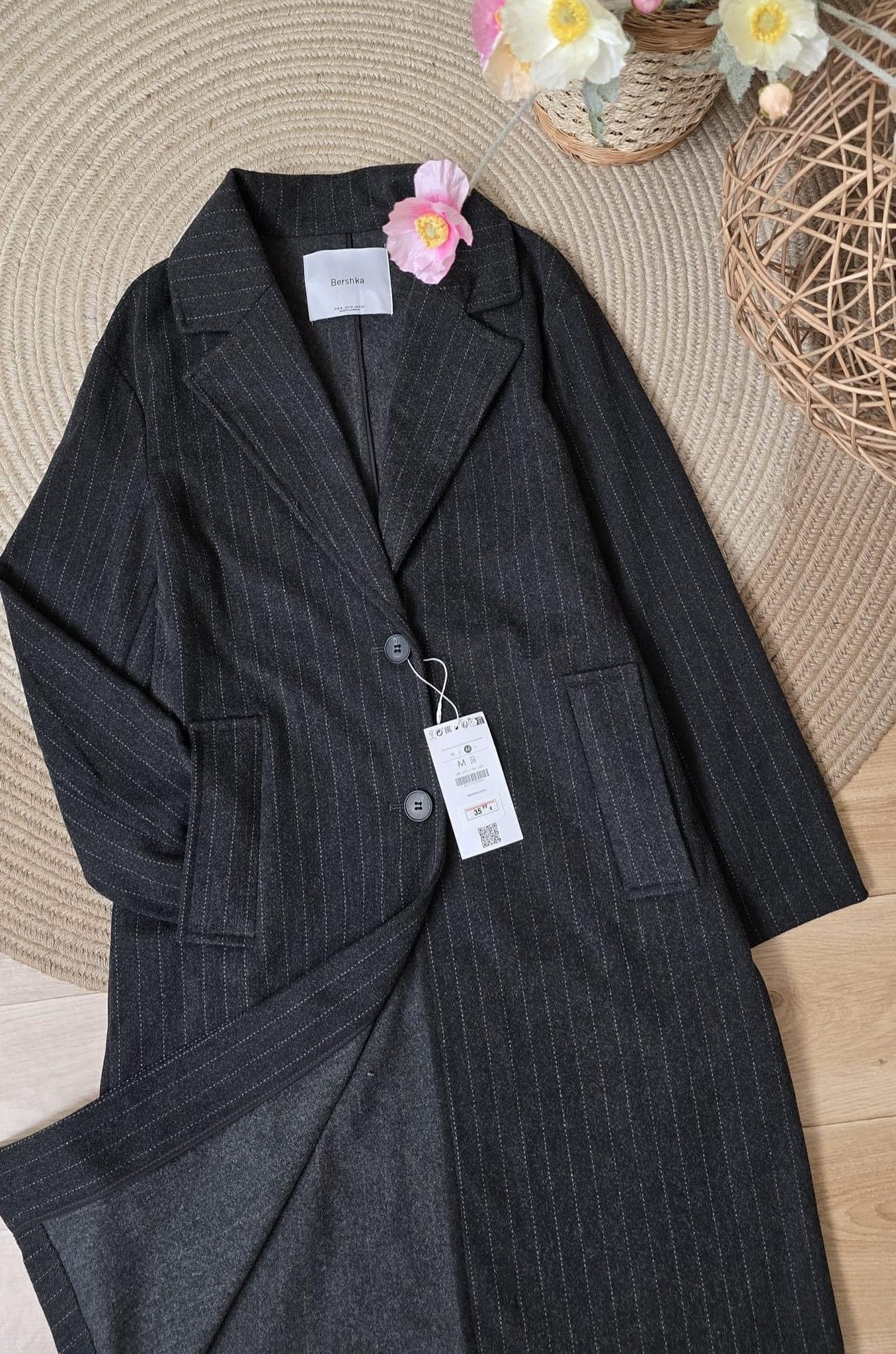 เสื้อโค้ท เสื้อกันหนาว Trench coat Bershka Knitting สีเทา แบรนด์ mohito สำเนา สำเนา
