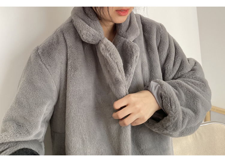 เสื้อโค้ทเฟอร์ โค้ทขนสัตว์เทียม แบรนด์ AZUL by moussy สีเทา ขนนุ่ม งานสวย พรีเมี่ยมมากเลยคะ งานช็อปแท้100% คะ SIe S/M/L สำเนา สำเนา น้ำตาล