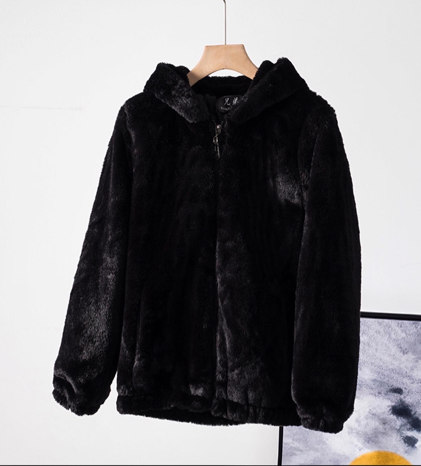Forever21 เสื้อเฟอร์กันหนาว หมวกฮู้ด เสื้อขน สีดำ (FLUFFY COAT) 兄弟 ขาว