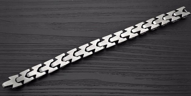 สร้อยข้อมือผู้ชาย สร้อยข้อมือ Stainless แท้ ลายงู อย่างหนา สร้อยข้อมือลายงู เหมาะสำหรับ คนเกิดปีงู ของขวัญให้แฟน สุดเก๋ 37486