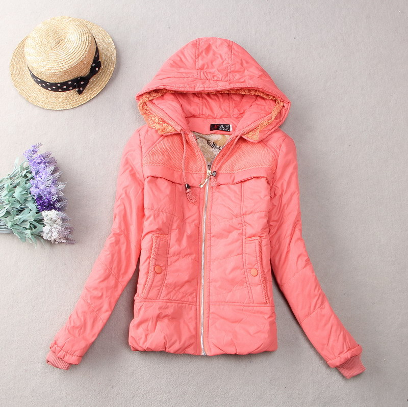 เสื้อหนาว ผ้าโพลีเอสเตอร์ สีชมพู แต่งhttp://www.modernonhand.com/manage/inventory/product/new/หมวกฮูท แต่งระบายขอบ น่ารักๆคะ