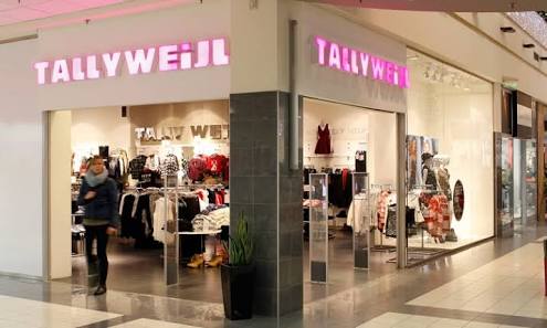 Papaya เสื้อนอก แต่งขน เสื้อกันหนาวขนเฟอร์ สีน้ำตาล งานพรีเมี่ยม แบรนด์ TALLY WEIJL แท้ งานสวย หรูมากคะ SiZe M/L/XL