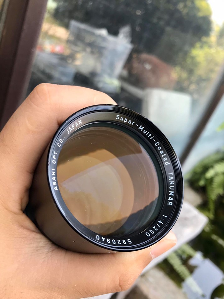 SUPER-MULTI-COATED TAKUMAR 200MM.F4 M42 MOUNT