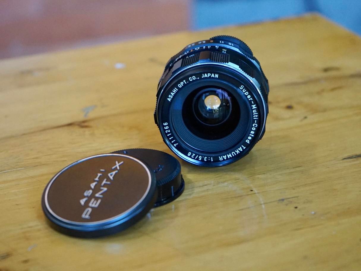 SUPER MULTI COATD TAKUMAR 28MM.F3.5 M42 MOUNT