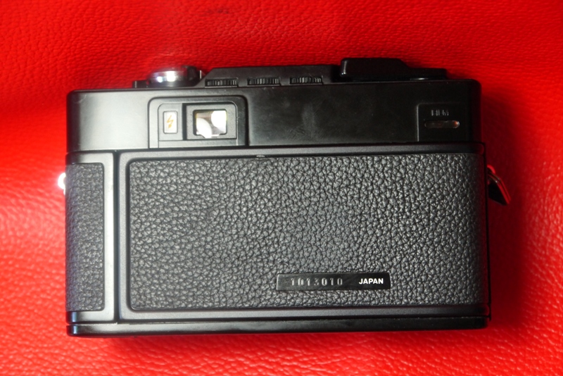 MINOLTA HI-MATIC DATE+MINOLTA LENS 38MM.F2.8