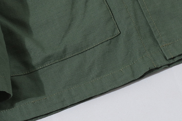 Surplus Co. (Japan) เสื้อเขียวทหาร เสื้อนอกแนวทหาร แบรนด์ Surplus Co.(Japan)แพทเทินสวย เท่ห์มาก คะ Size S/M/L/XL เขียว