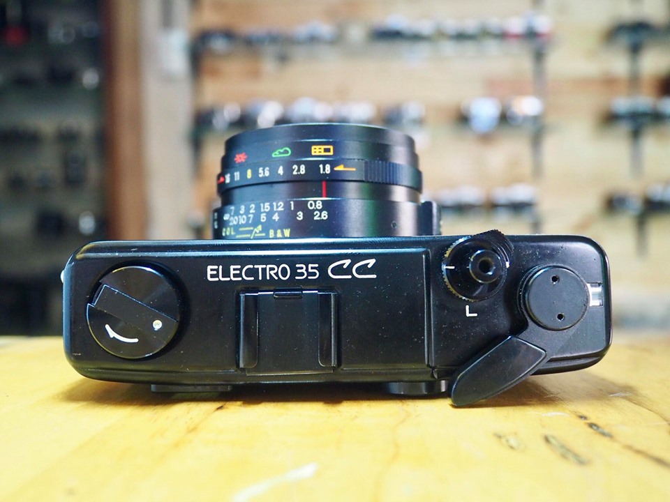 YASHICA ELECTRO35 CC COLOR YASHINON-DX 35MM.F1.8