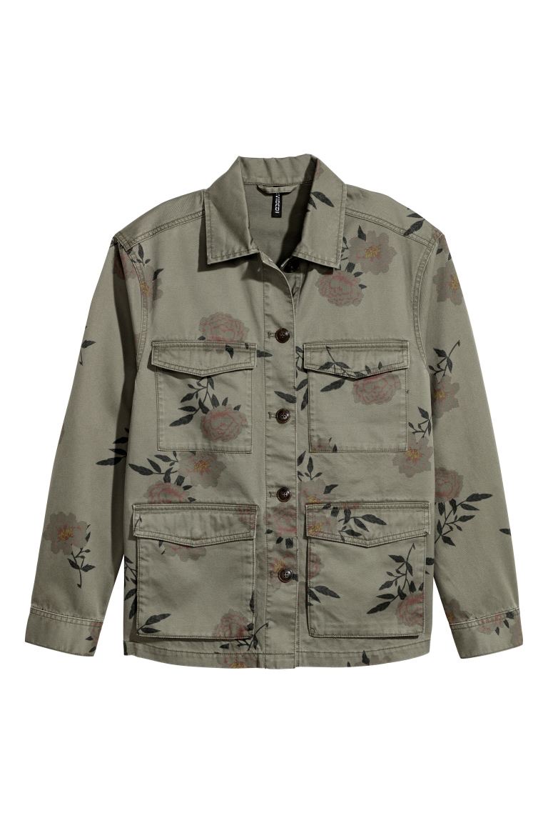 H&m เสื้อทหาร เสื้อเขียวทหาร ลายดอก เสื้อนอกแนวทหาร H&M (ตัดป้าย) แพทเทินสวย เท่ห์มาก คะ Size M สำเนา สำเนา เขียว