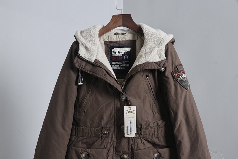 Rtw club เสื้อกันหนาว parka ปาร์ก้า โค้ทกันหนาว เสื้อฮูทเฟอร์ สีน้ำตาล แบรนด์ R.T.W. club ATH Dept แต่งขนเฟอร์ ซับขนอุ่นด้านใน น้ำตาล