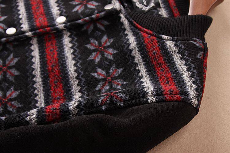 เสื้อกันหนาว สีดำ แต่งแขนดำ สไตล์ เสื้อเบสบอล ผ้าฝ้าย ลายดอก ช่วงลำตัว
