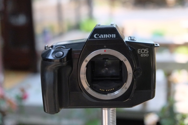 CANON EOS 650