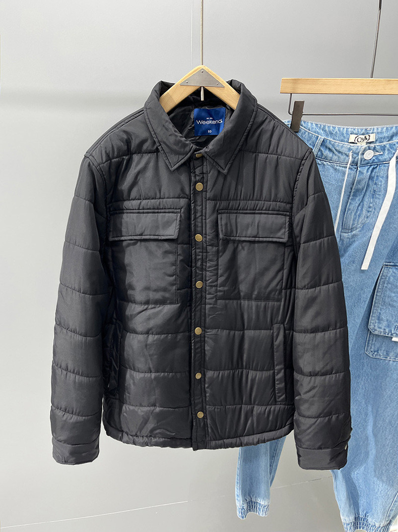 Weekend เสื้อกันหนาว ติดฮูท เสื้อบอมเบอร์ บุนวมอุ่น สีดำ แบรนด์ Weekend/ Men's Black Lightweight Padded Puffer Jacket สำเนา ดำ