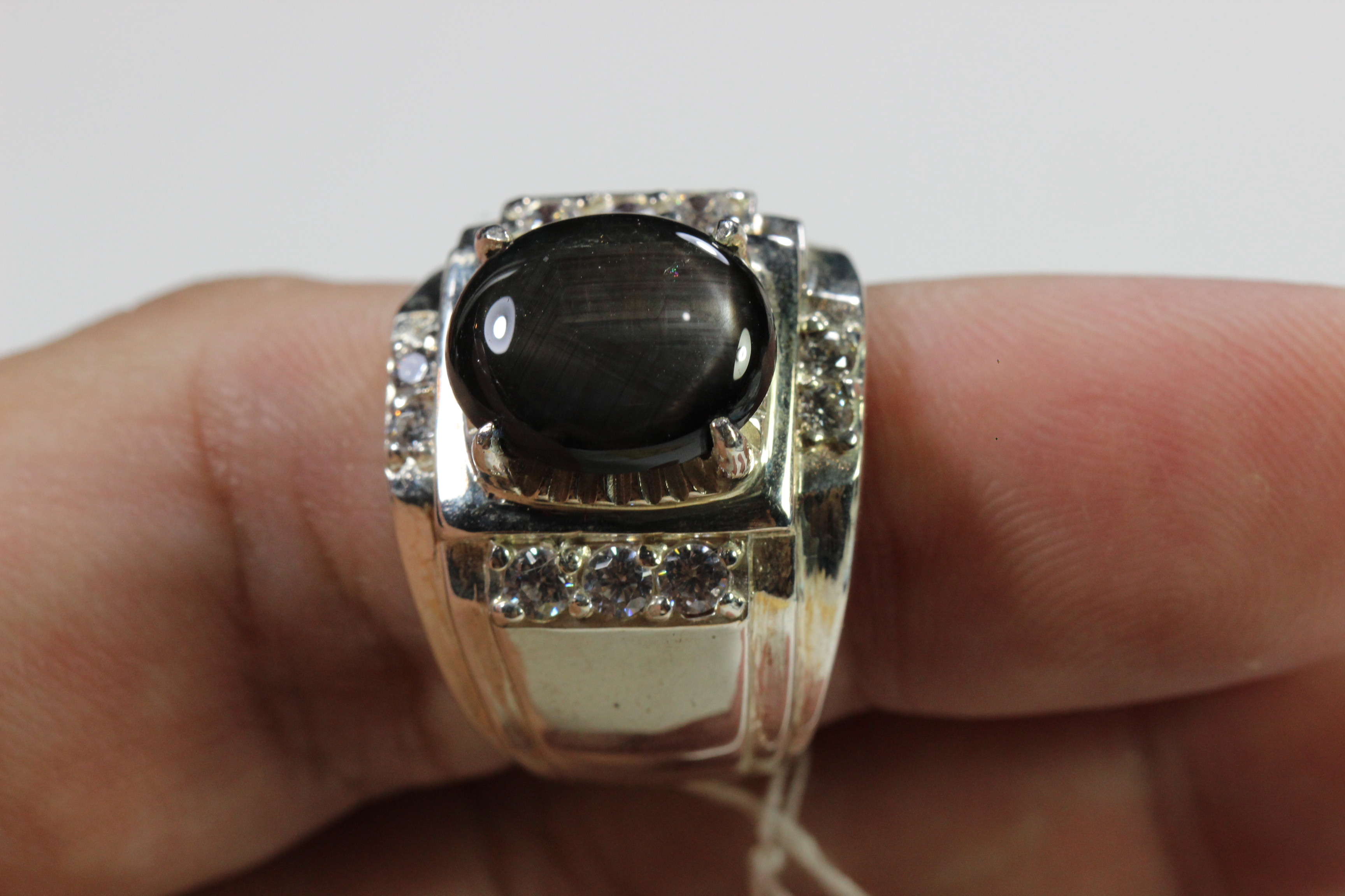 black star ตัวเรือนเงิน สวยมาก