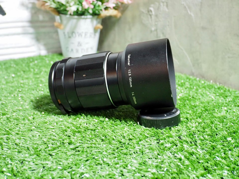 SUPER MULTI COATD TAKUMAR 135MM.F2.5 M42 MOUNT
