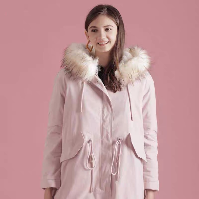 เสื้อโค้ทฮูท BERSHKAกันหนาว Parka สีชมพูอ่อน แต่งขนเฟอร์ ซับขนอุ่นด้านใน (เฟอร์ & ขนอุ่นด้านใน ถอดได้คะ) ดลบได้เลยคะ Size XS/S/M/ L/XL/XXL เขียว