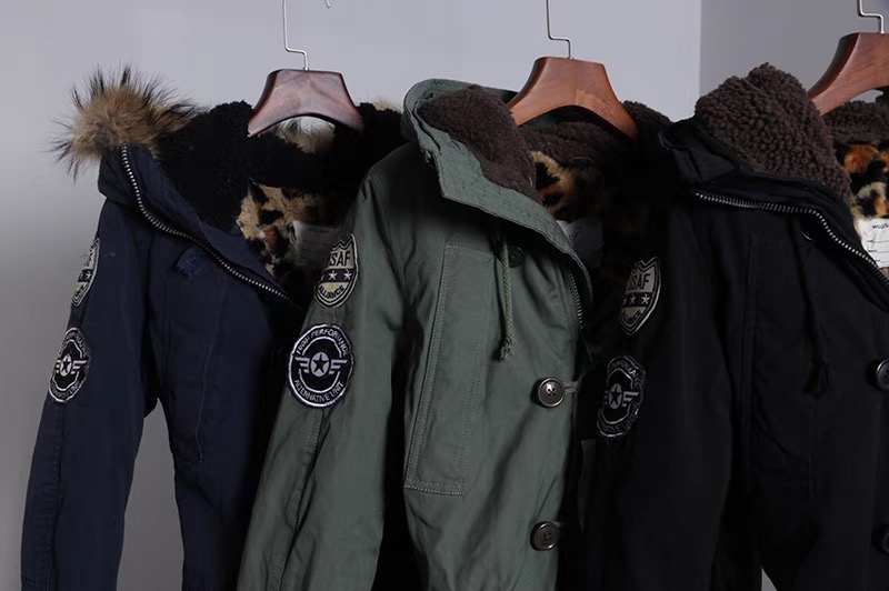 เสื้อกันหนาว ติดฮูท เสื้อcoat แบรนด์ดัง ญี่ปุ่น MOUSSY japan สีฟ้าอ่อน แต่งซับขนอุ่นด้านใน (ขนด้านในถอดใส่ได้ทั้งชิ้นเลยคะ )มีกระดุมSize M/L * ไม่มีขนเฟอร์ปลายหมวกนะคะ* สำเนา สำเนา