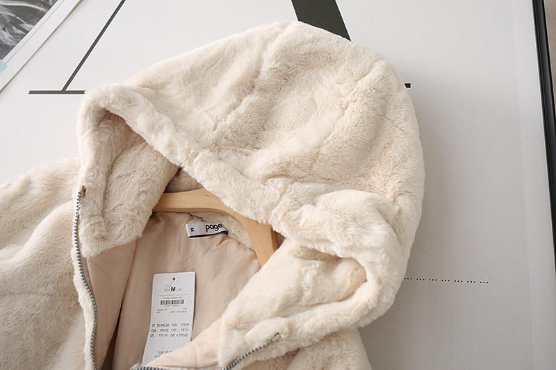 Page one เสื้อเฟอร์กันหนาว หมวกฮู้ด เสื้อขน Fluffy coat แบรนด์ page One สำเนา ดำ