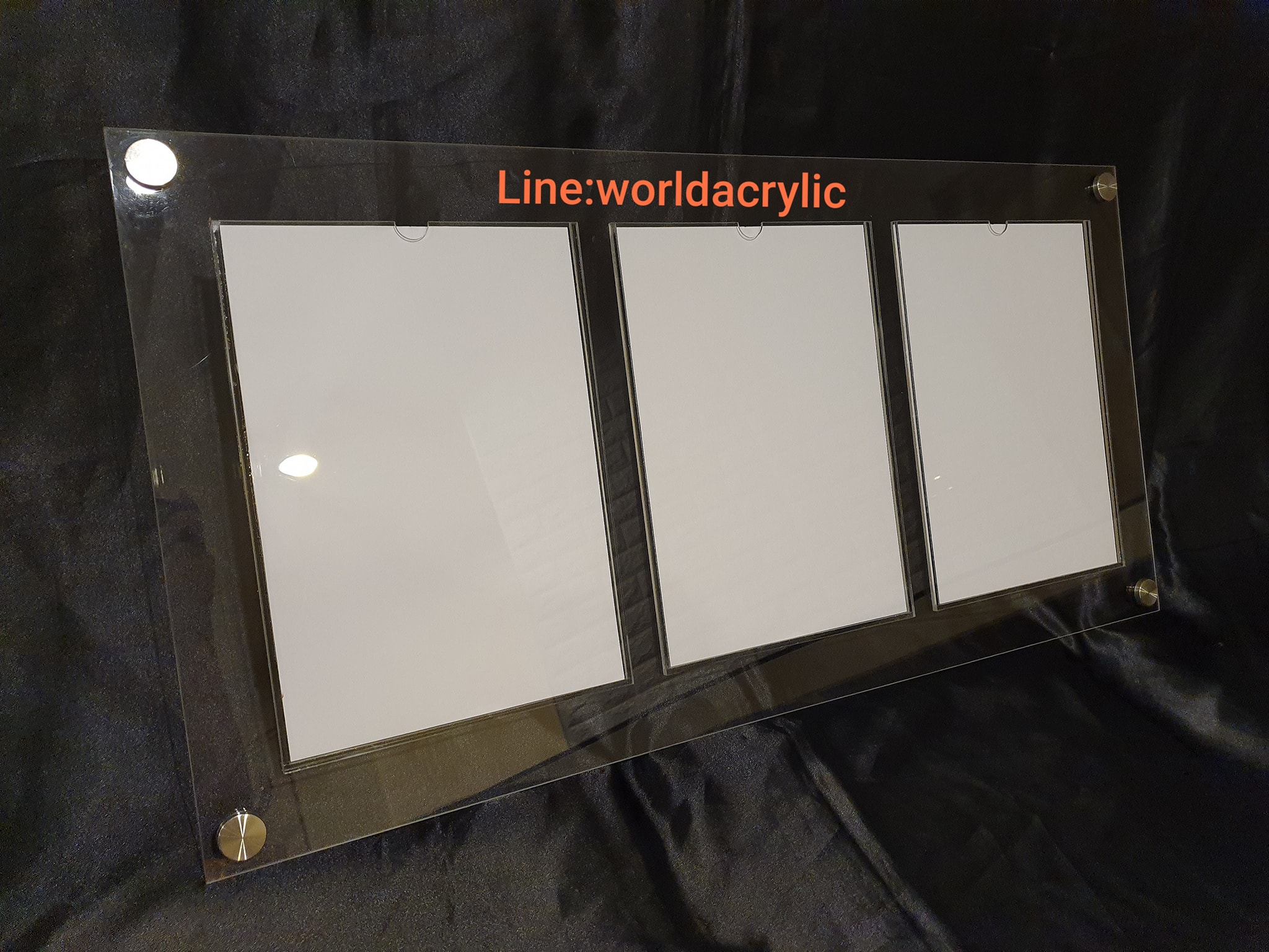 บอร์ดประกาศ A4 แบบ 3 ช่อง