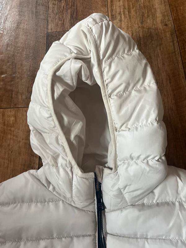 เสื้อกันหนาว เสื้อฮู้ดเฟอร์ บุนวมอุ่น สีขาว แบรนด์ FB SISTER (padded puffer coat สำเนา ขาว