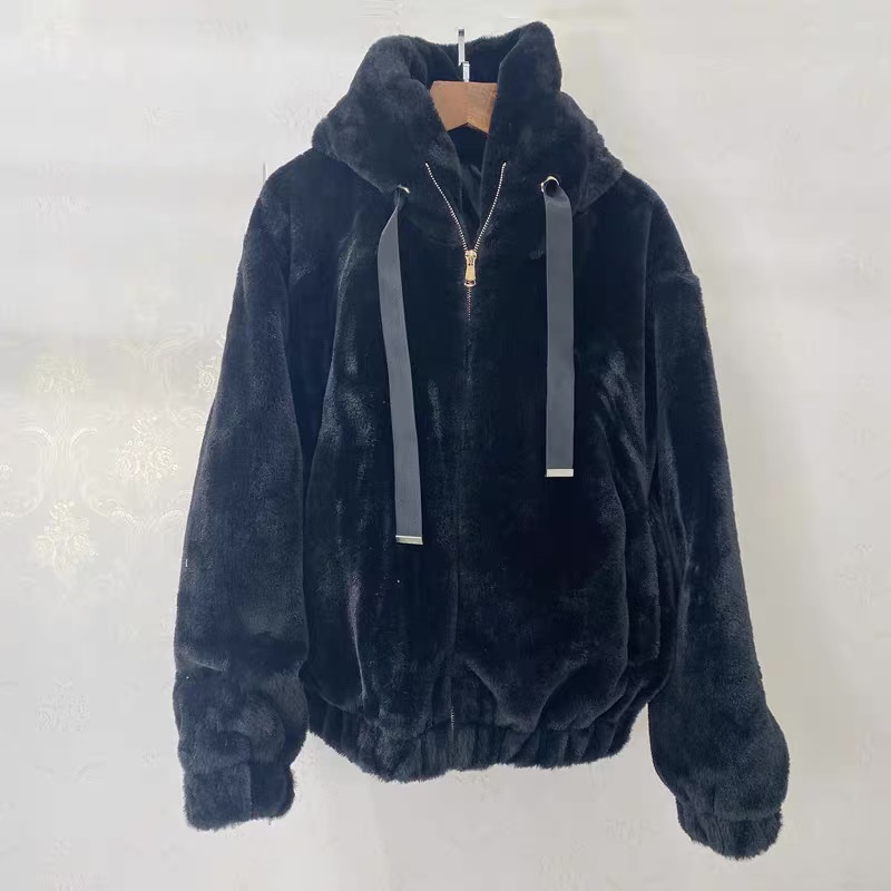 Page one เสื้อเฟอร์กันหนาว หมวกฮู้ด เสื้อขน Fluffy coat แบรนด์ page One ดำ