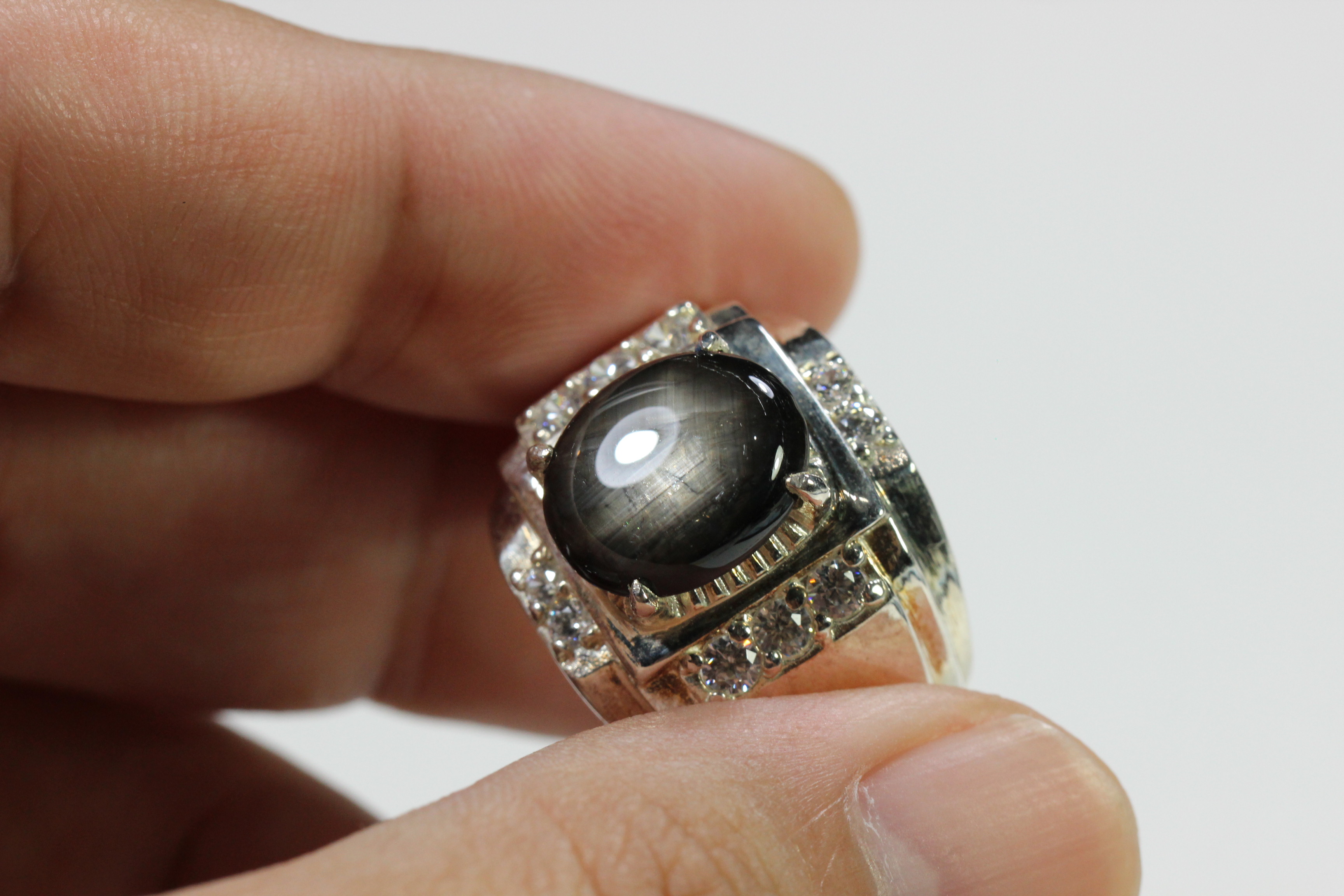 black star ตัวเรือนเงิน สวยมาก