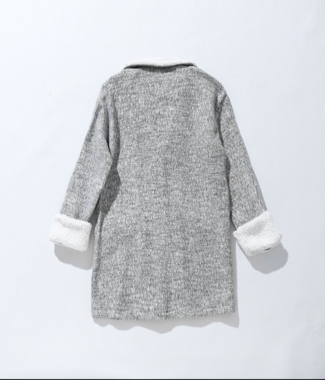 Pull&bear เสื้อโค้ท เสื้อกันหนาว เนื้อผ้าไหมพรม สีเทาอ่อน แบรนด์ Pull&bear เทาอ่อน