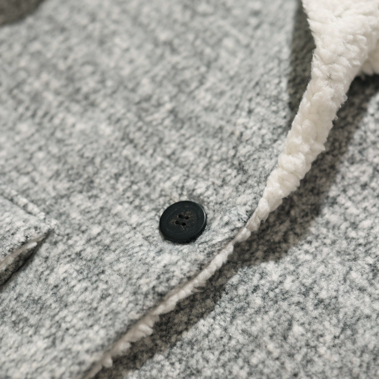 Pull&bear เสื้อโค้ท เสื้อกันหนาว เนื้อผ้าไหมพรม สีเทาอ่อน แบรนด์ Pull&bear เทาอ่อน