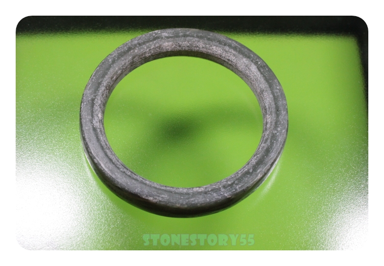 กำไลหยกลพบุรี บางเรียวสวย