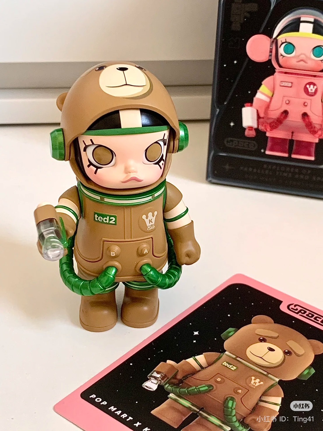 POP MART MEGA SPACE MOLLY 100% V.3 ลุ้นซีเคร็ท SERIES BLIND BOX