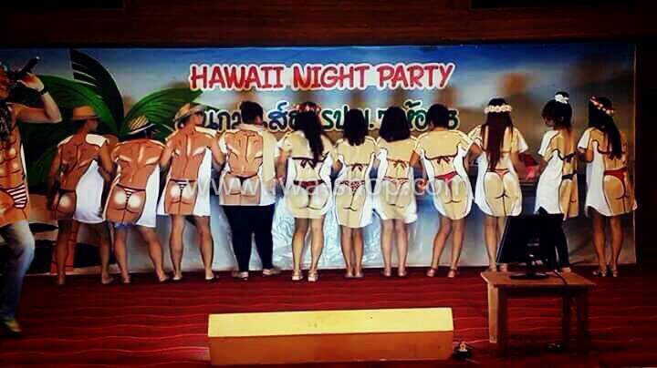 กราฟฟิกเหลือง เสื้อยืดลายบิกินี่ เสื้อสกรีนลายบิกินี่ เสื้อลายชุดว่ายน้ำ เสื้อฮาๆ พิมพ์ลายเซ็กซี่ ชุดเดรสลายบิกินี่ ชุดไปทะเล