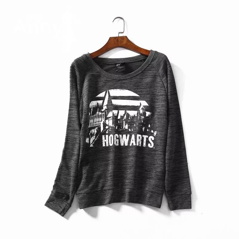 เสื้อยืดแขนยาว เนื้อผ้าทอ ลายปราสาท HOGWARTS เสื้อยืด HARRY POTTER งาน WB แท้ ผ้าสวย ทรงสวยมากคะ (ป้ายครบ) เทาดำ