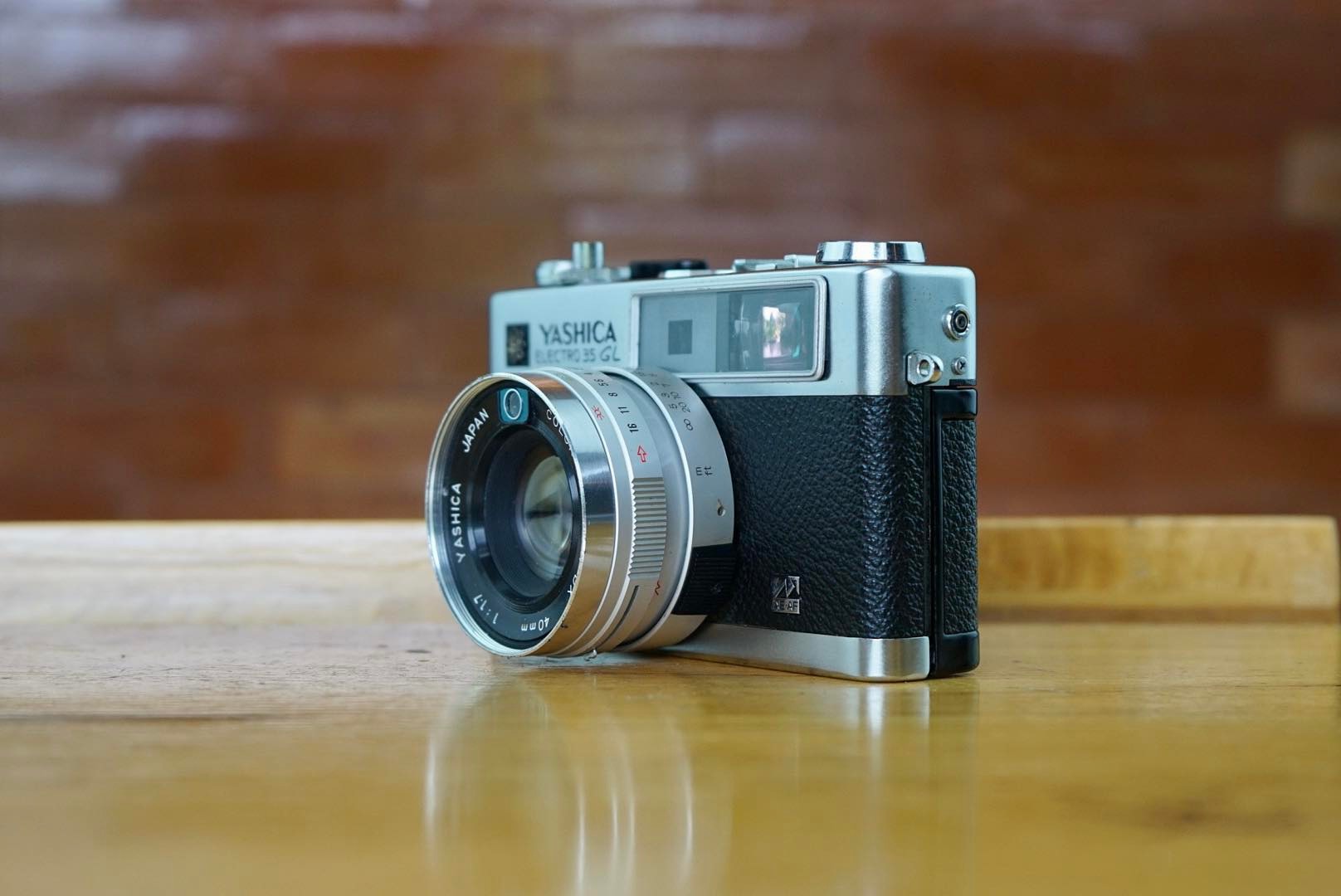 YASHICA ELECTRO 35GL YASHICA COLOR-YASHINON DX 40MM.F1.7